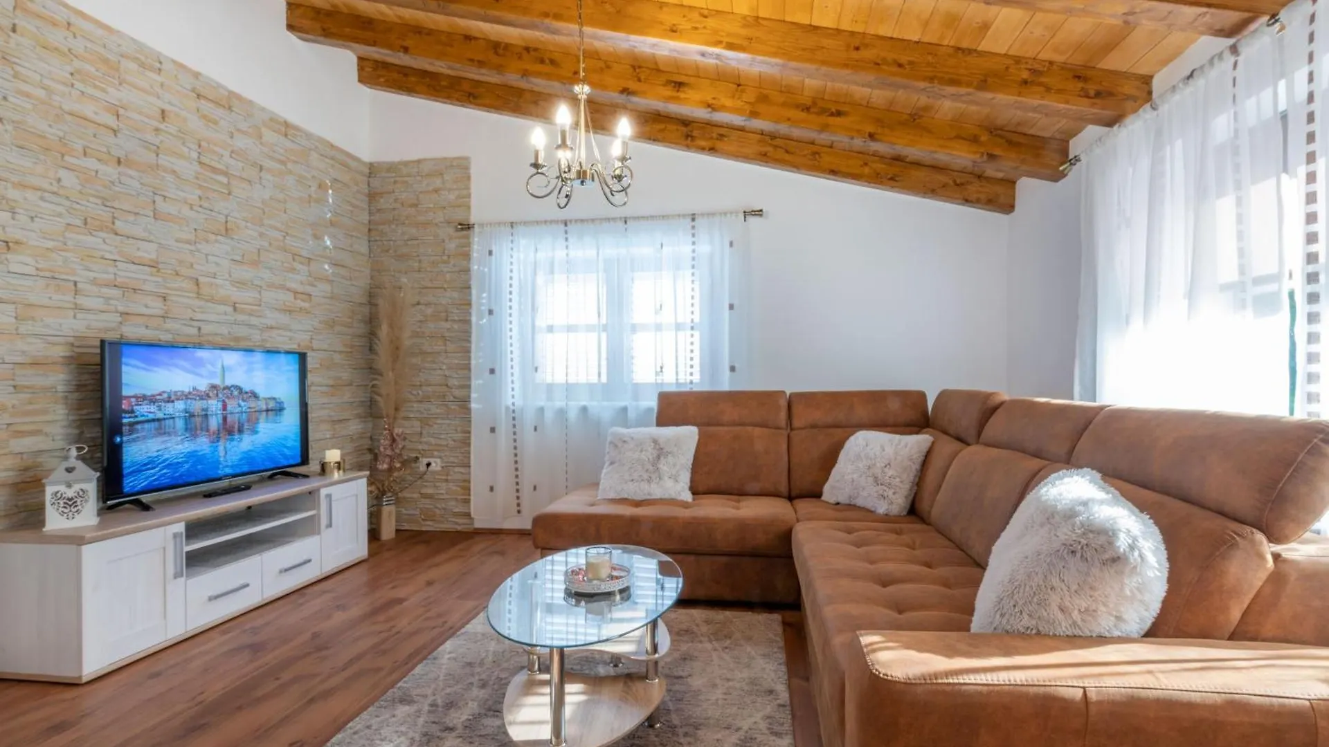 Villa Bonissa, A Private And Tranquil Haven Amidst Nature Pićan