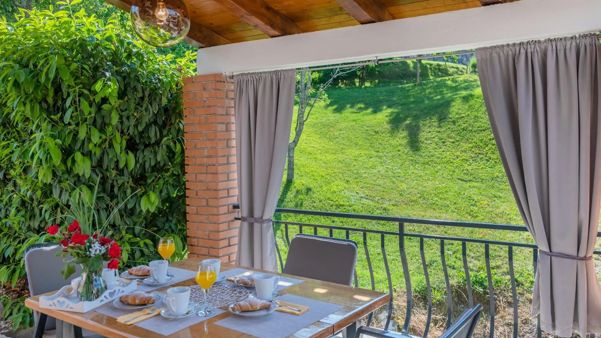 Villa Bonissa, A Private And Tranquil Haven Amidst Nature Pićan Κροατία